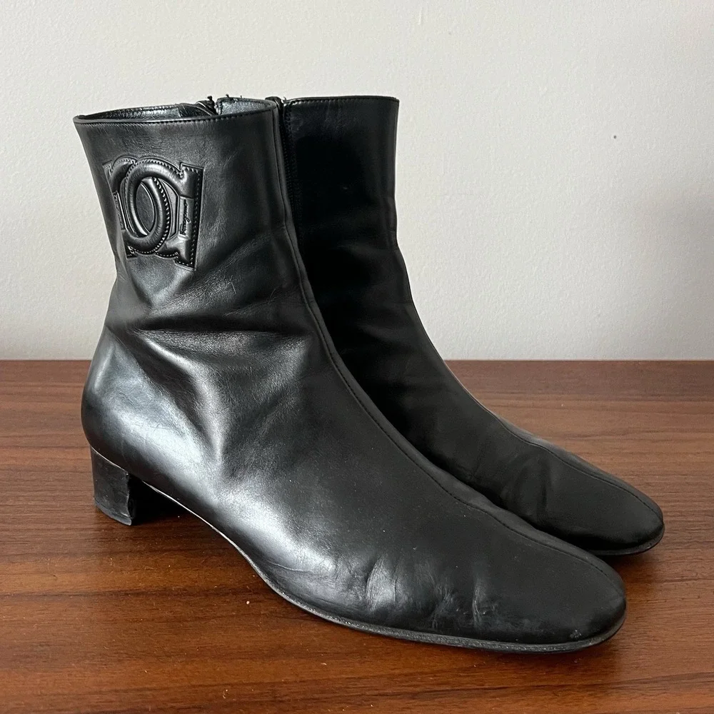 Salvatore Ferragamo Leather Zip Ankle Boots Black‎ Block Heel Women's Size 9.5 B